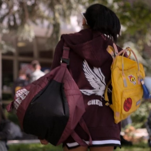 SGHS Cheer Gym Duffle Bag Screen-Used 'Dare Me' Netflix - Picture 2 of 14